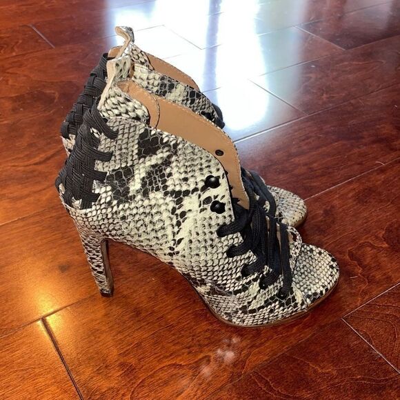 A7EIJĒ New York Lace-up, Peep Toe Bootie - Picture 5 of 6